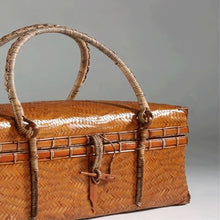 FENOKD Picnic Basket Retro Bamboo Woven Handheld Basket Food Storage Box Extra Large Capacity Picnic Basket for Picnics and Road Trips Outdoor Camping ，A-Large