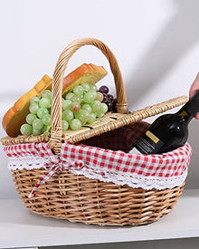 Country Style Wicker Picnic Basket Hamper with Lid and Handle Liners for Picnics Parties and Bbqspicnic Basket