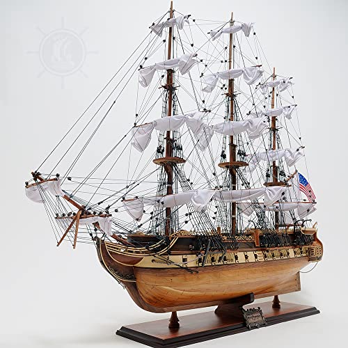 Old Modern Handicrafts USS Constitution Model Ship with Display Case Multicolor