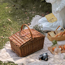 FENOKD Picnic Basket Wicker Picnic Basket Sets for 4 Persons, Natural Hand Woven Willow Hamper Basket with Service, Picnic Basket for Family,Party,Outdoor,Camping，