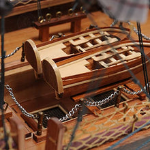 Old Modern Handicrafts USS Constitution Model Ship with Display Case Multicolor