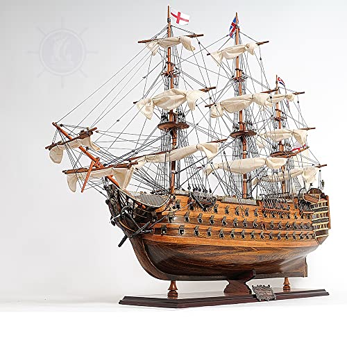 Old Modern Handicrafts HMS Victory Model Ship with Display Case Multicolor