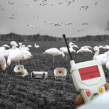 FOXPRO Snow Pro Electronic Snow Goose Game Call with 2 External Speakers and Remote White