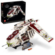 LEGO Star Wars Republic Gunship 75309 UCS Display Model Kit Multicolor