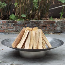 Heavy-Duty Fire Pit, Steel Fire Bowl, Stainless Steel Round Patio Outdoor FirePit, Large Fireplaces for Outside Backyard Deck Party Bonfire BBQ Firepit(Silver,70CM/27.56IN)