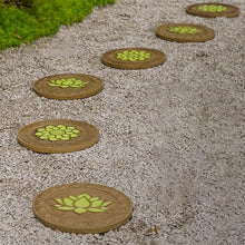 Kunovo Lotus Pattern Stepping Stone Glow in The Dark, 13"" All-Weather Garden Decorative Stones, Heavy Duty Round Foot Stone for Flower Beds/Backyards (Size : 6 PCS), 58741