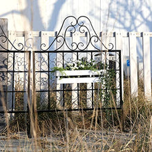 JIAOCKJIAO Metal Garden Trellis,Decorative Garden Obelisk Fence Frame with Base,Iron Art Climbing aid Support for Plants for Decoration Courtyard/Lawn/Patio/Backyard/Terrace (Color : Black)