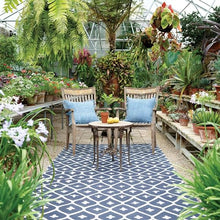 Dash & Albert Elizabeth Indoor/Outdoor Area Rug 5' x 8' Navy