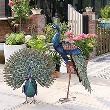 AKSHVA Outdoor Statues for Garden, Front Porch Peacock Sculpture, Retro Iron Art Simulation Peacock Display Garden Garden Animal Decoration Landscape Blue Peacock Decoration (Color : Cream)