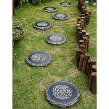 Retro Outdoor Stepping Stone, Creative Lotus Shape Decorative Stone For Garden Relief Carved Patterns Three-dimensional Fullness Lawn Paving Tiles Outdoor Courtyard Path Stone ( Color : 5PCS , Size :