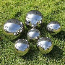 XINGLL Stainless Steel Gazing Ball, Reflective Ball For Garden Yard Lawn Pond Floating Ornament, Outdoor Durable Seamless Polished Shiny Hollow Sphere, Silver ( Color : Silver , Size : 450MM/17.7in )